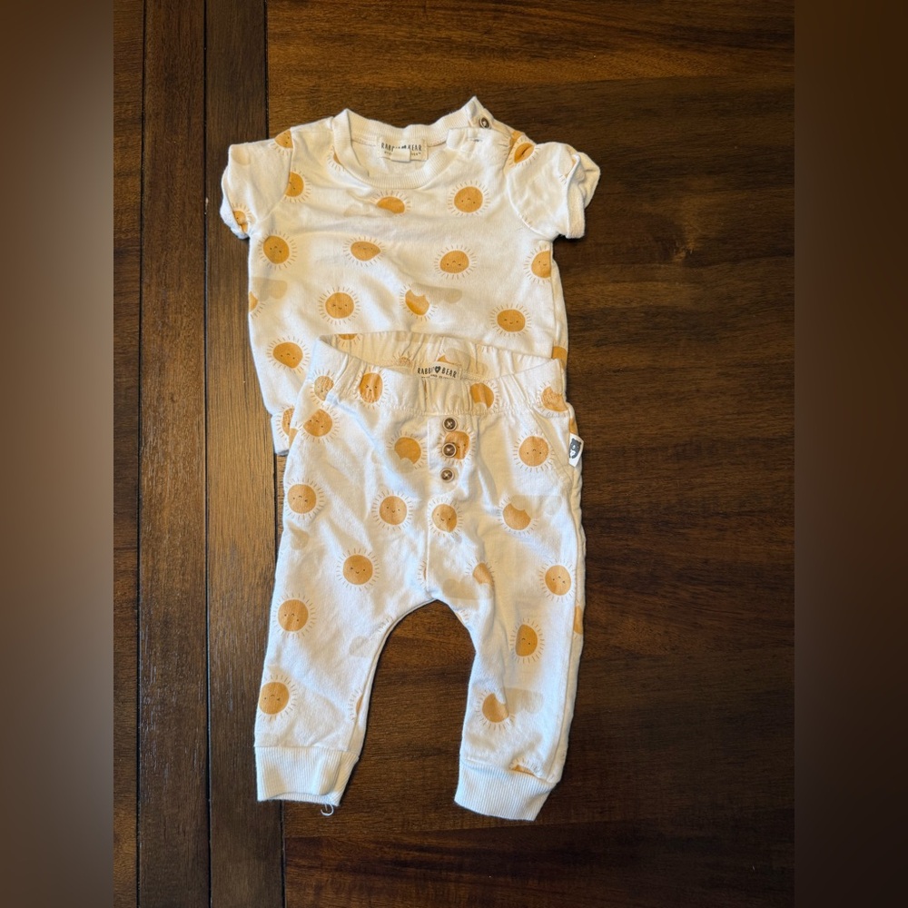 Adorable Kids Matching Set with Sun Print